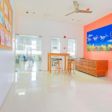 Collection O Metro Manila Near University Belt Formerly 1318 Residences 마닐라 외부 사진